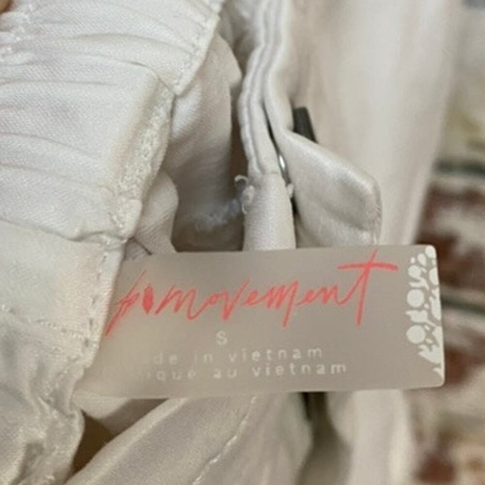 Free People Movement Elevate Wide Leg Cargo Style White Cotton & Lyocell Pants - Picture 7 of 12